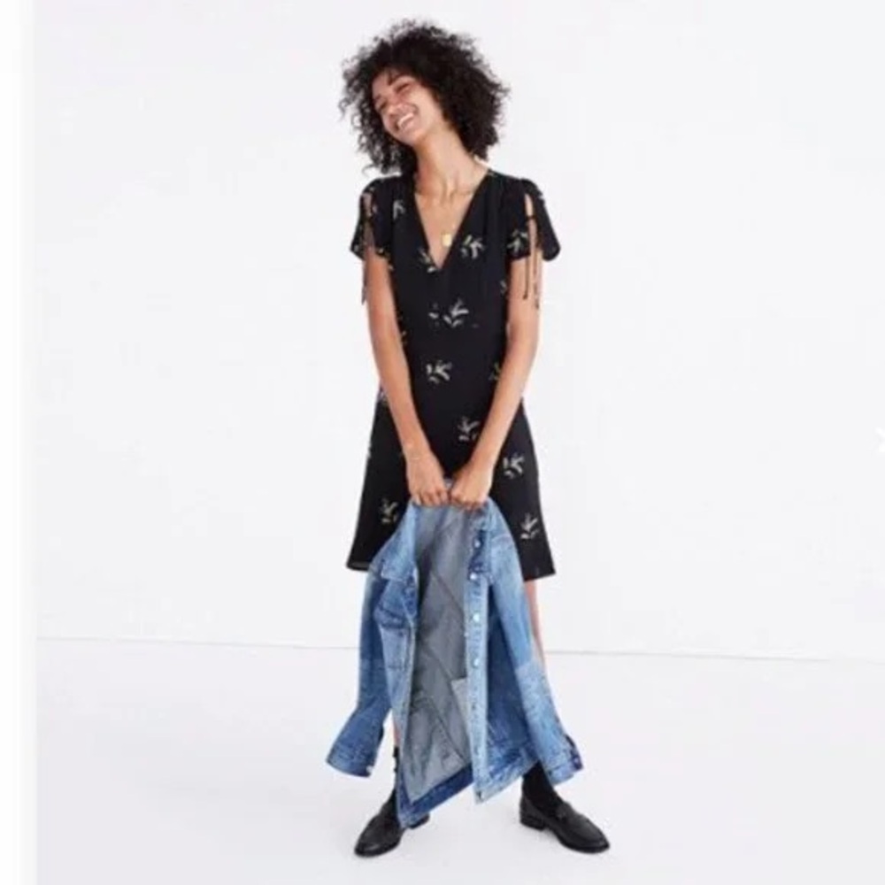 Madewell "Vintage Inspired" Black Wildflower Short Sleeve Silk Mini Dress Size 2